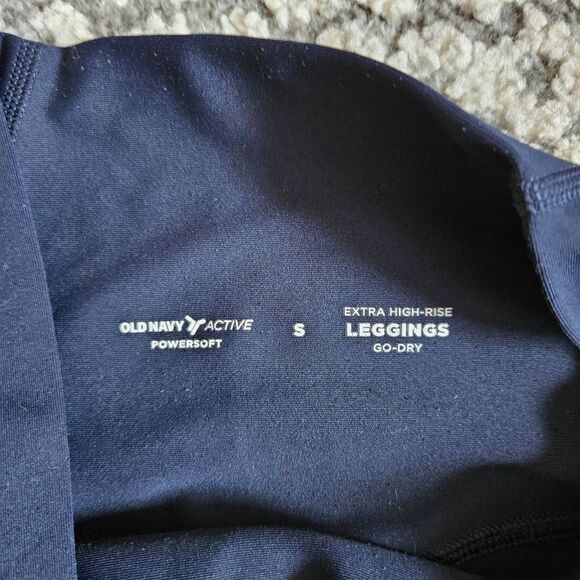 Old Navy Active Powersoft Extra High Rise Maternity Leggings in Navy Size Small - Picture 2 of 5